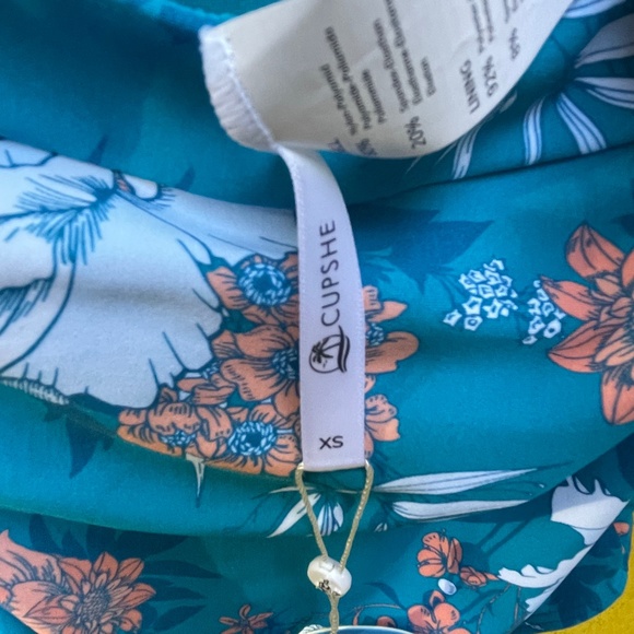 Cupshe - Seafoam Garden Halter One Piece Swimsuit - Picture 5 of 8